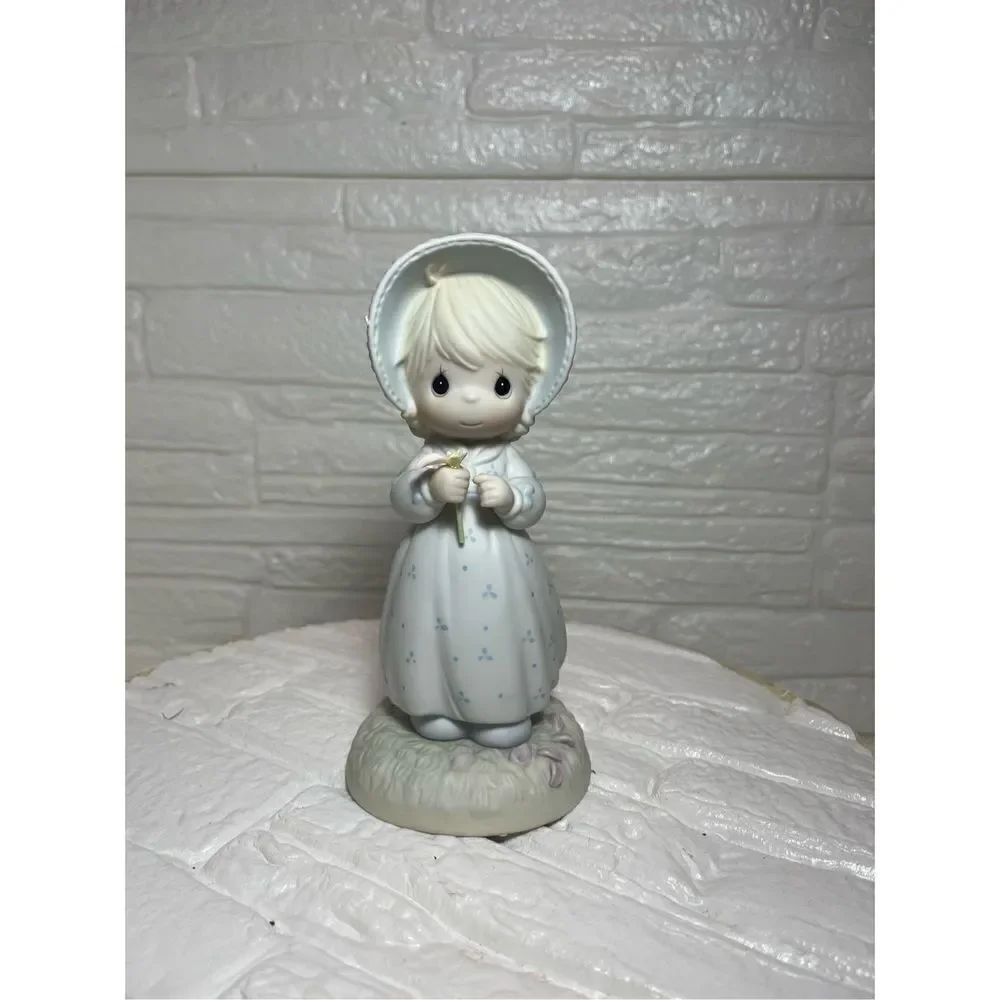Precious Moments "HE Loves Me" figurine